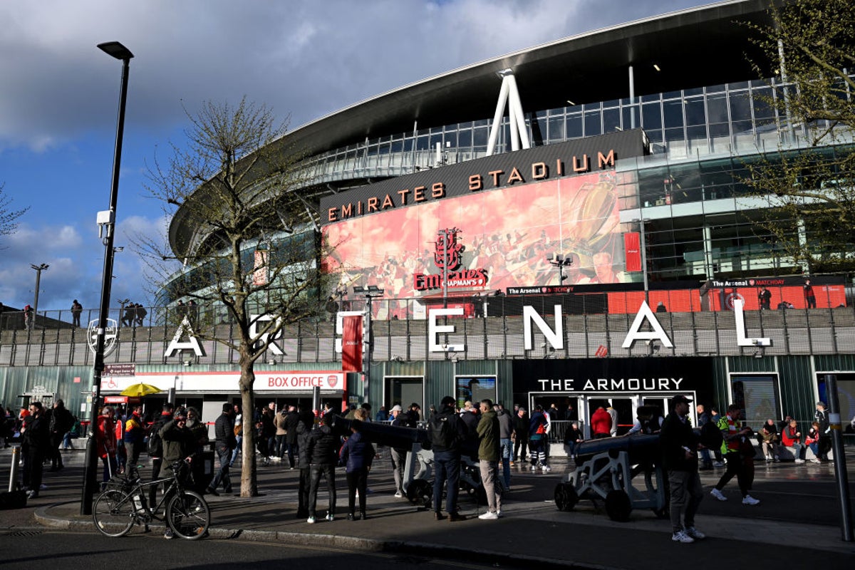 Arsenal vs Aston Villa Live: Clash of the Titans