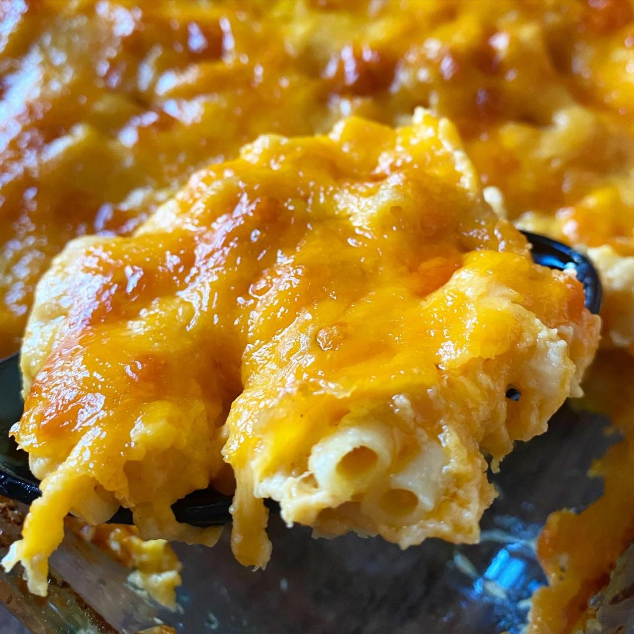 Old fashioned mac and cheese