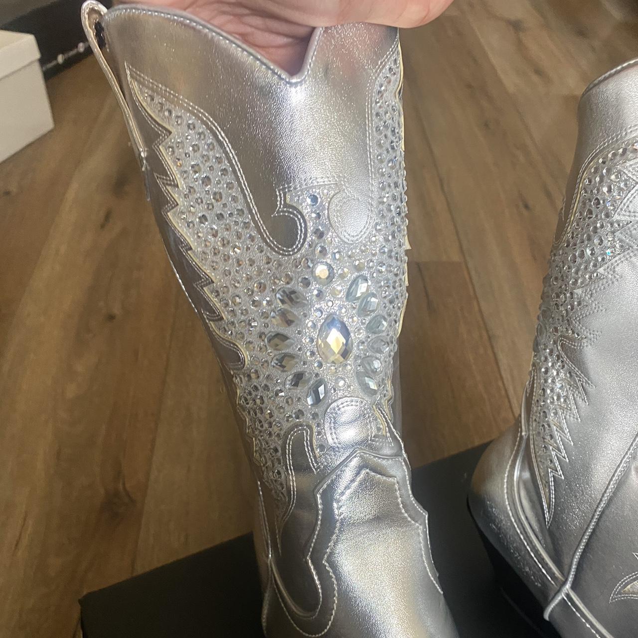 Fashion nova boots