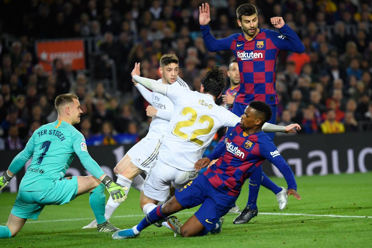 Where is real madrid vs barcelona live