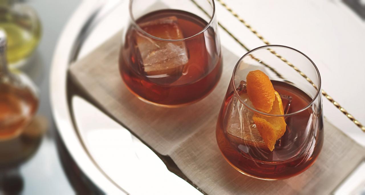 Unveiling the Timeless Allure of the Old Fashioned with Bulleit