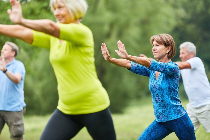 Tai Chi for Seniors to Enhance Mobility and Coordination